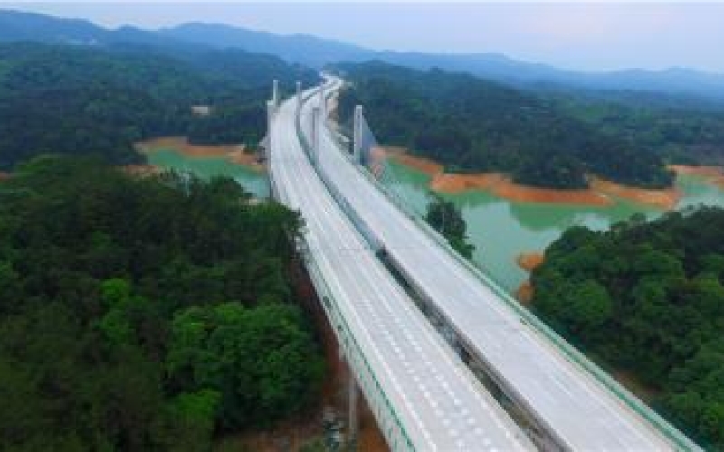 广东省连平（赣粤界）至从化公路项目